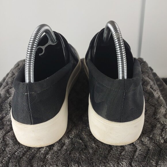 Vince Camuto VP-KORLI2 Dark Gray Camo Slip On Sneakers Casual Shoes 7M - Picture 4 of 11